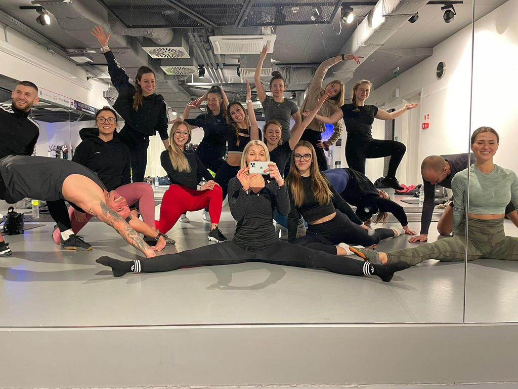 PFS STRETCHING INSTRUCTOR