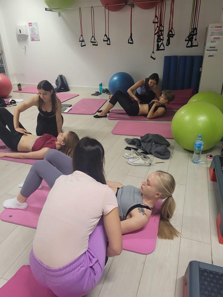 PFS TRENING KOBIET W CIĄŻY I PO PORODZIE