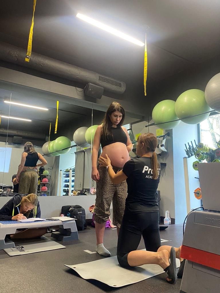 PFS TRENING KOBIET W CIĄŻY I PO PORODZIE