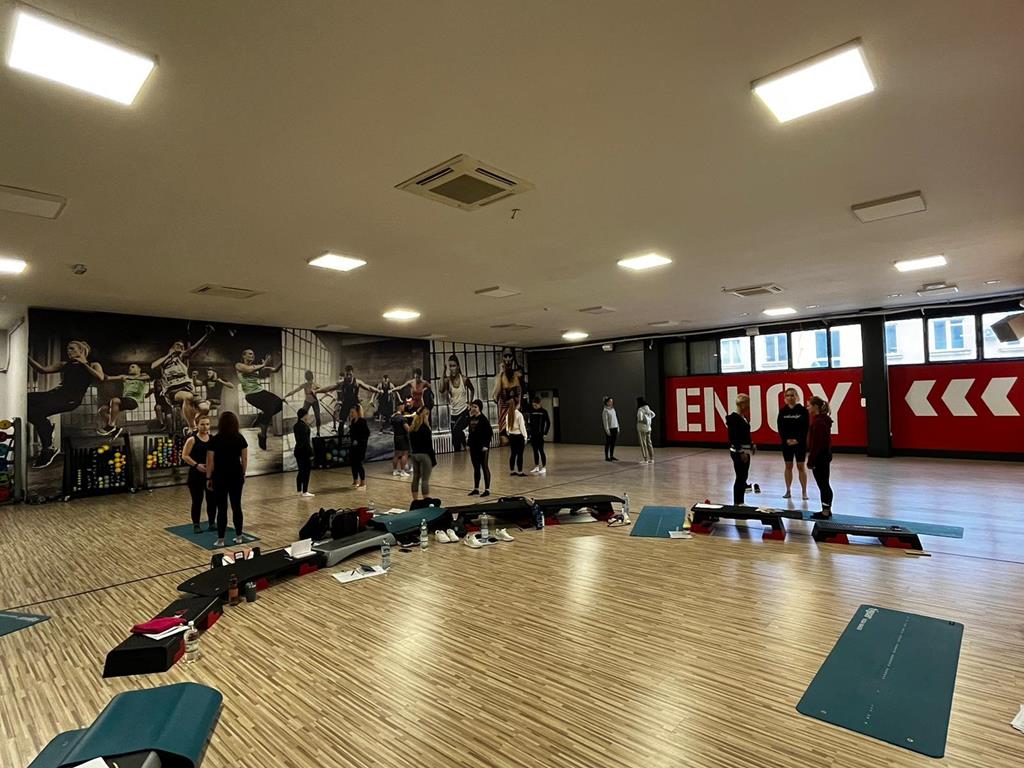 PFS STRETCHING INSTRUCTOR